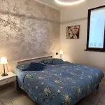 House In A Beautiful With Garden, Swimming Pool And Parking Spot - Larihome A07 Ferienhaus *