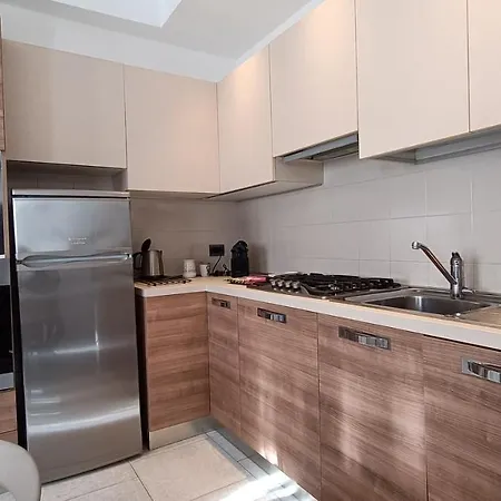 House In A Beautiful With Garden, Swimming Pool And Parking Spot - Larihome A07 Ferienhaus *