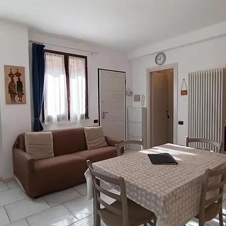 Ferienhaus House In A Beautiful With Garden, Swimming Pool And Parking Spot - Larihome A07 Domaso