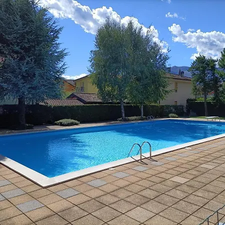 House In A Beautiful With Garden, Swimming Pool And Parking Spot - Larihome A07 *